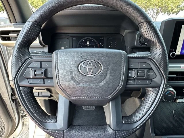 2025 Toyota Tacoma SR5 - Photo 12