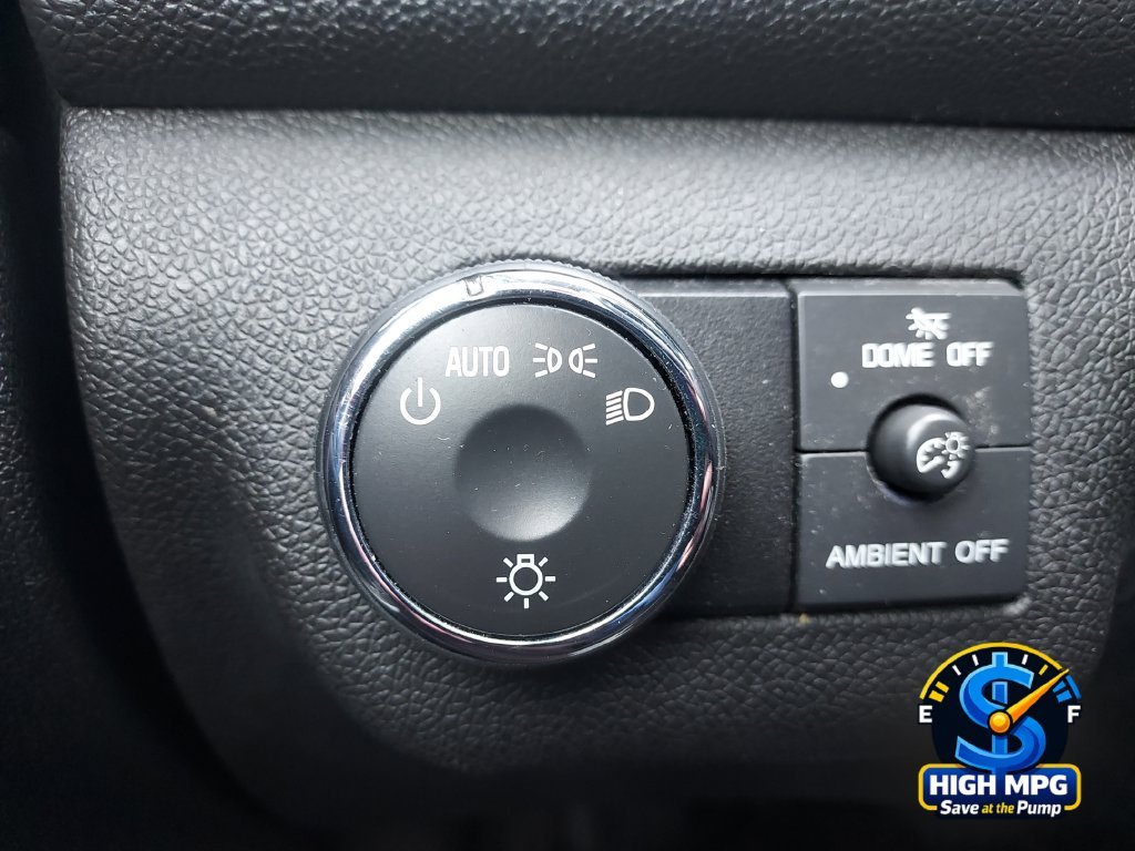Used 2014 Silver Buick Leather Group image 9