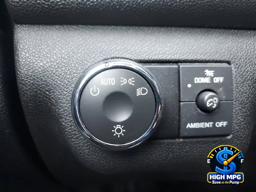 Used 2014 Silver Buick Leather Group image 9