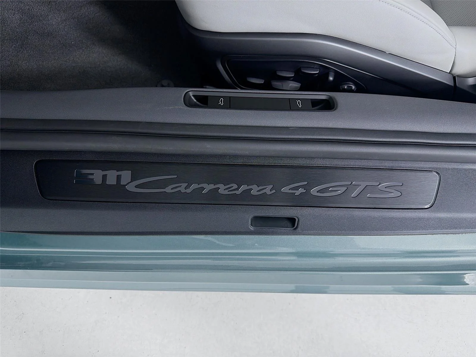 Used 2026  Porsche Carrera 4 GTS image 10