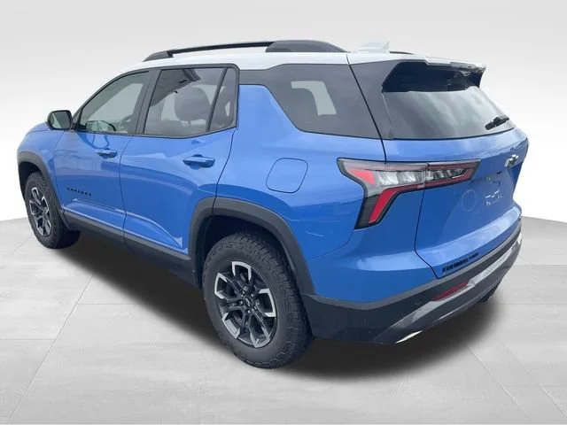 Used 2025 Reef Blue Metallic Chevrolet ACTIV image 3