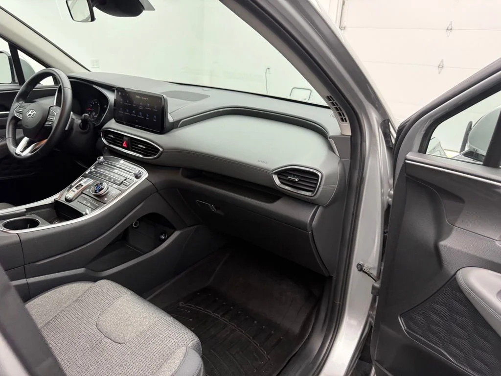 Used 2023 Silver Hyundai SEL image 31