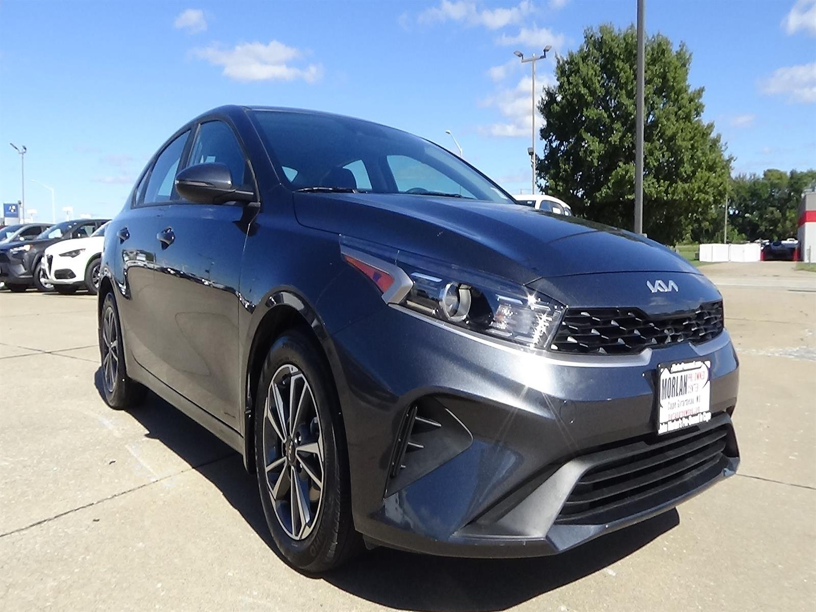Used 2024 Gravity Gray (kdg) Kia LXS image 5