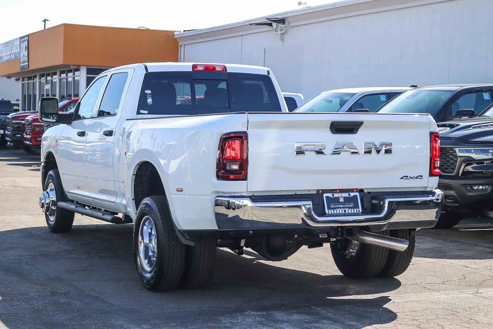 New 2027 Bright White Clear-Coat Exterior Paint RAM Tradesman image 5