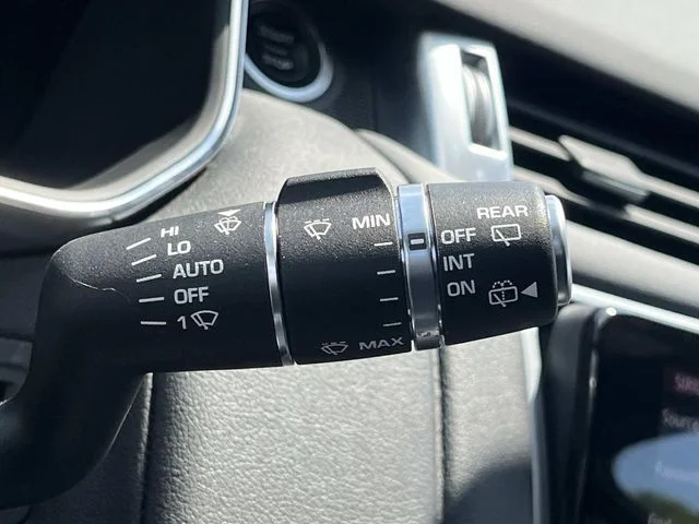 Used 2019 Black Land Rover HSE image 46