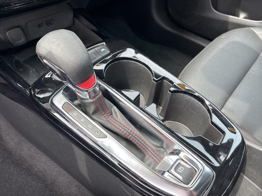 Used 2024 Summit White Chevrolet 2RS image 25