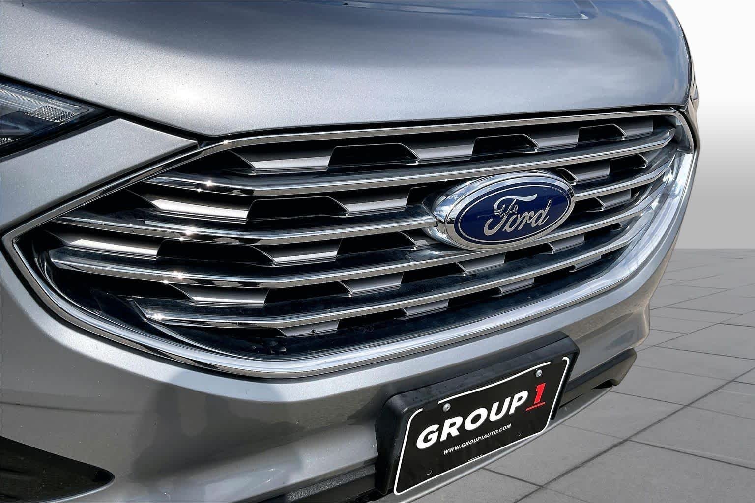 Used 2021 Iconic Silver Ford SEL image 29
