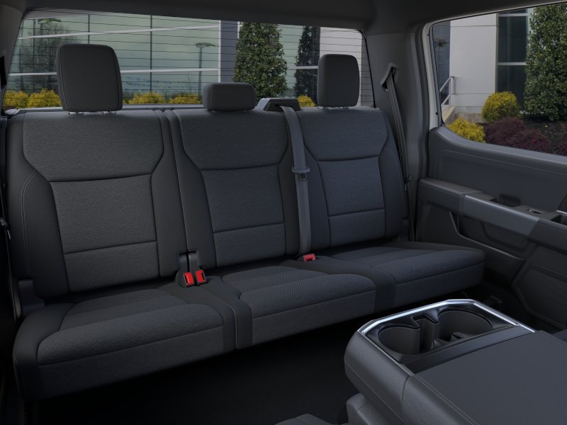 New 2026 Oxford White Ford XLT image 40