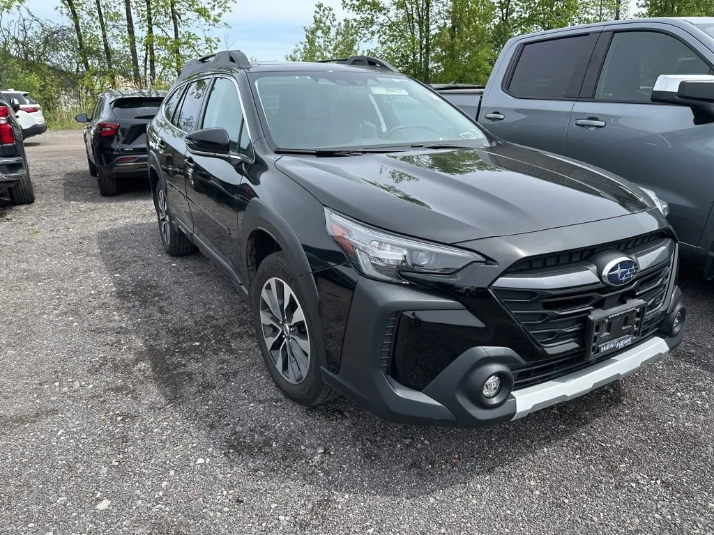 2023 Subaru Outback Limited's photo