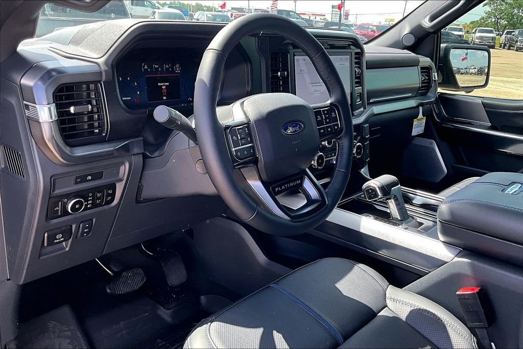 2025 Ford F-150 Platinum - Photo 5