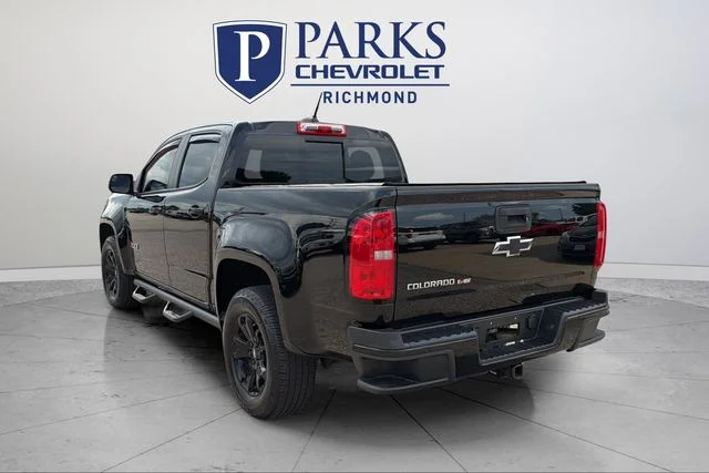 Used 2018 Black Chevrolet Z71 image 5