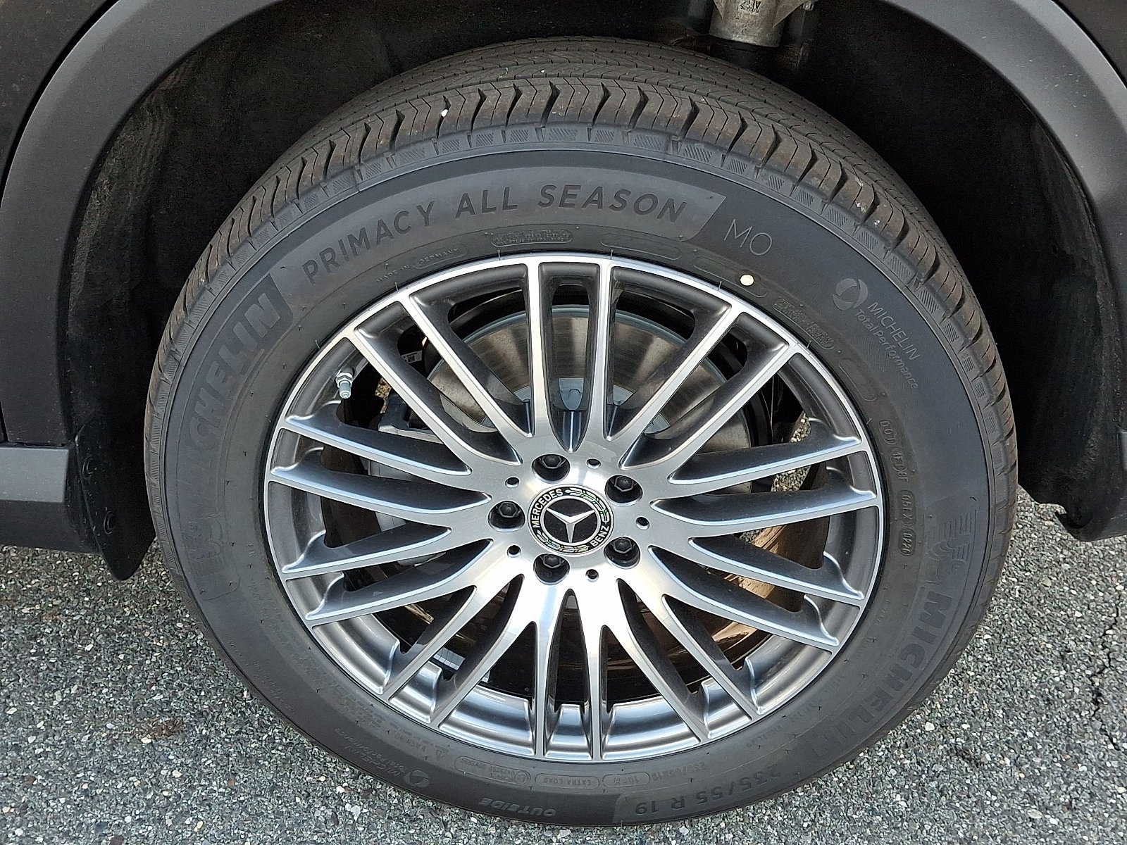 New 2026 Graphite Grey Metallic Mercedes-Benz GLC 300 image 5