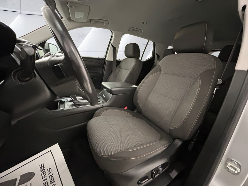 Used 2020 Silver Chevrolet LT image 8