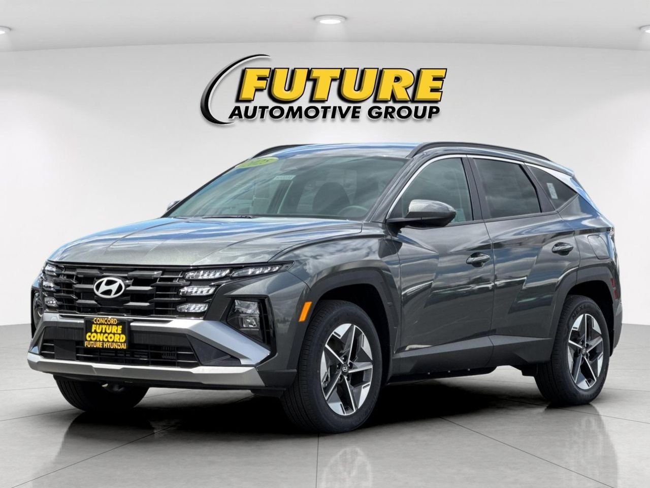 New 2025 Gray Hyundai SEL image 7