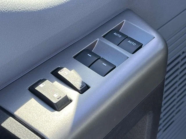 New 2027 White Ford Base image 14