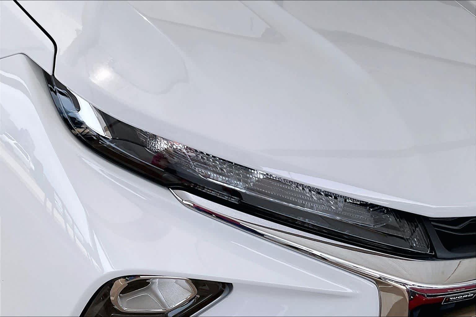 Used 2025 Summit White Chevrolet LS image 26