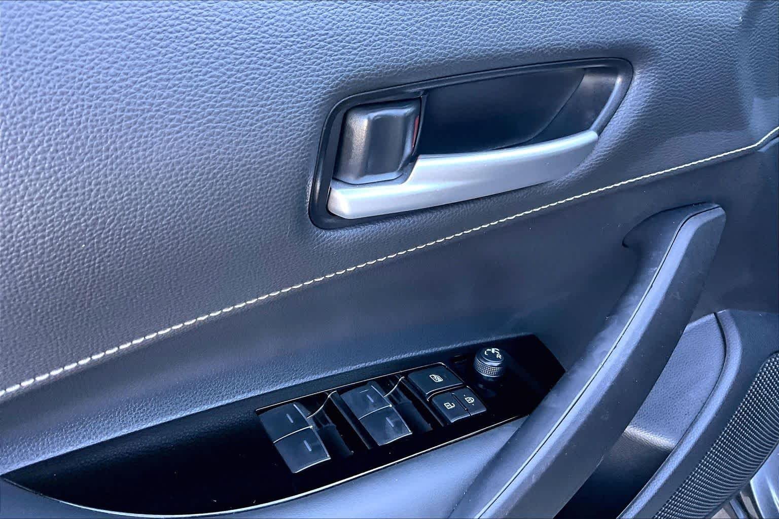 Used 2025 Magnetic Gray Metallic Toyota SE image 31