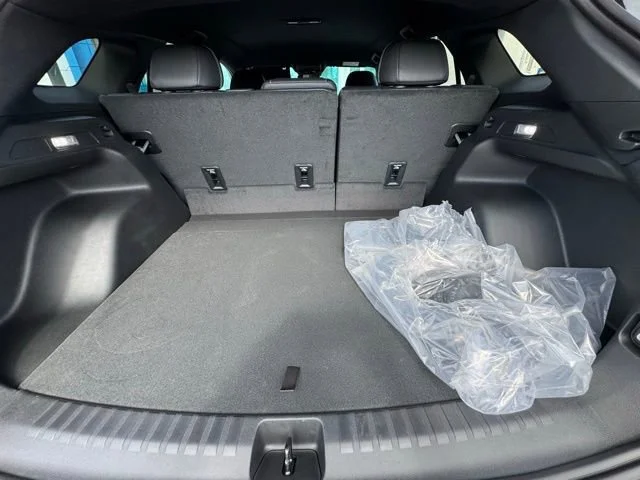 2025 Chevrolet Blazer EV LT - Photo 8