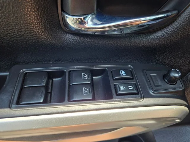 Used 2021 Gray Nissan SV image 39