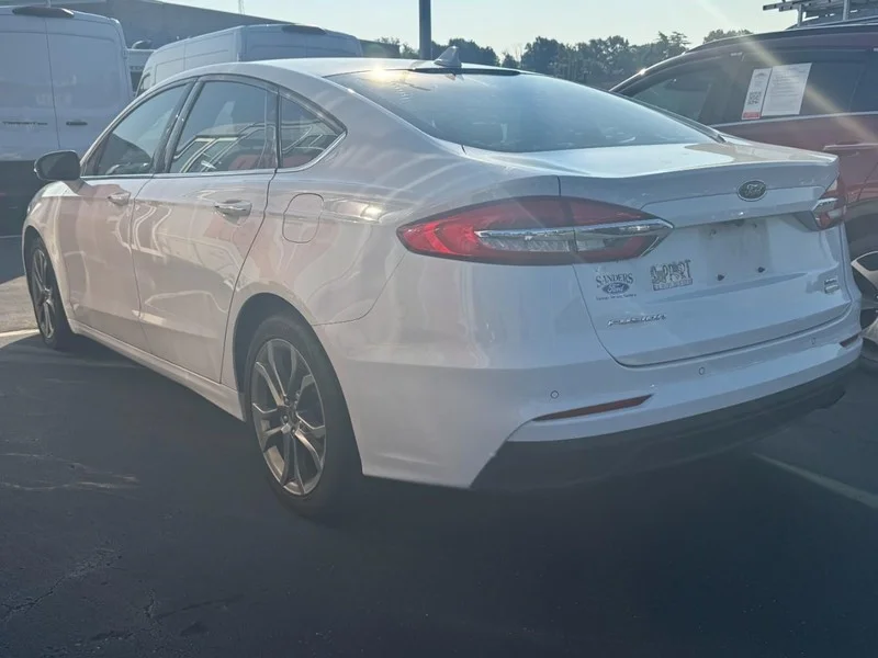 Used 2020 Oxford White Ford SEL image 4