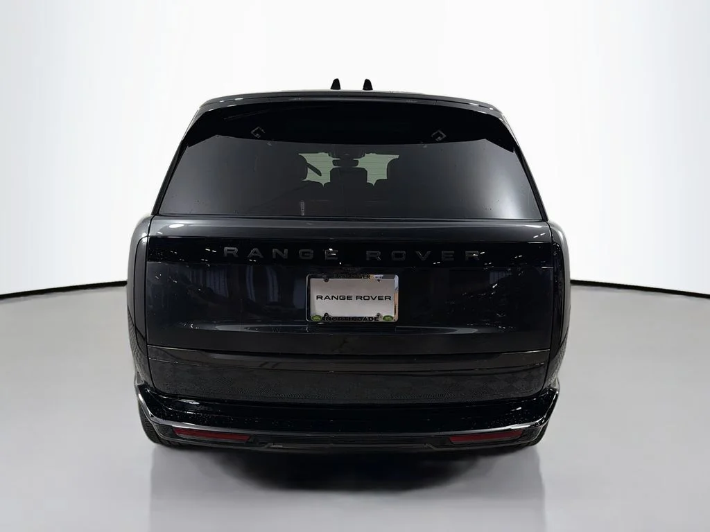 New 2026 Carpathian Grey Land Rover SE 7 Seats image 6