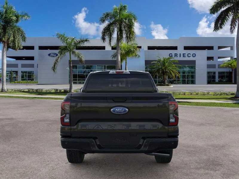 New 2026 Shadow Black Ford XLT image 5