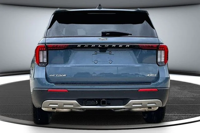 New 2026 Vapor Blue Metallic Ford Active image 4