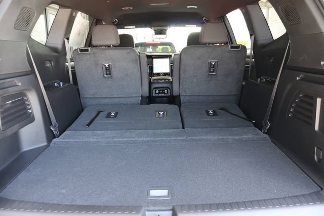 New 2026 Summit White GMC Elevation image 21
