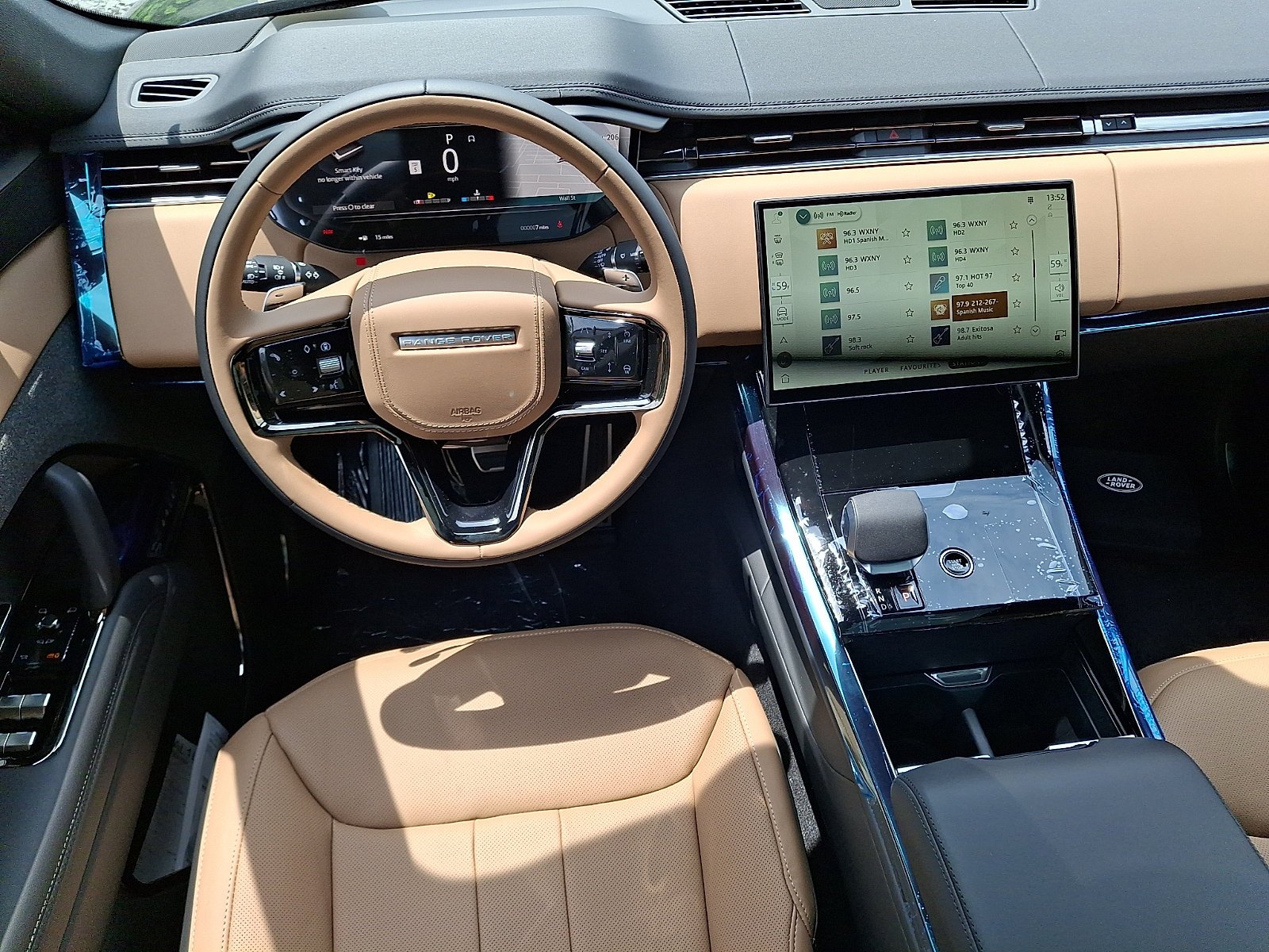 New 2026 Santorini Black Land Rover  image 7