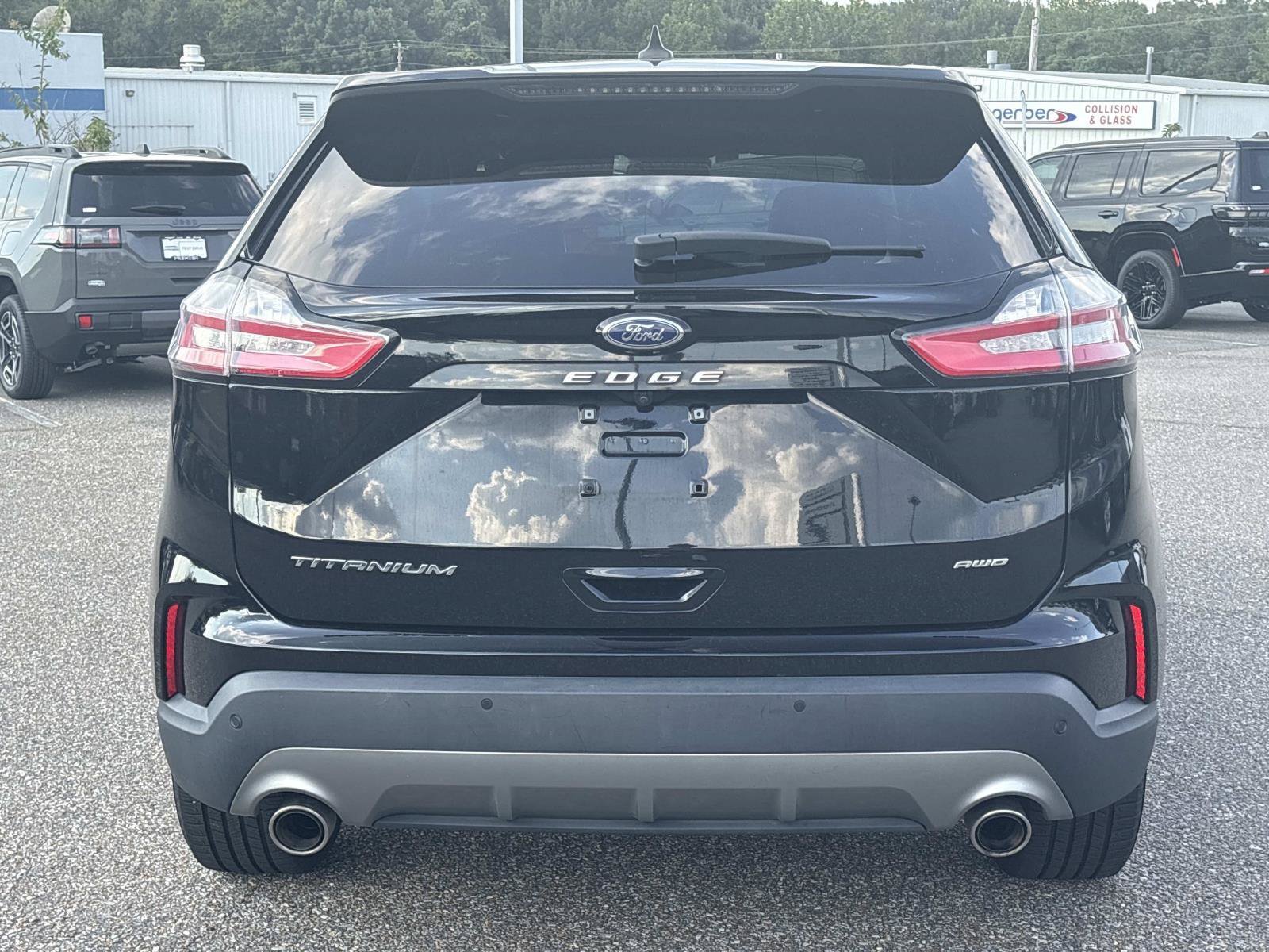 2024 Ford Edge Titanium - Photo 6