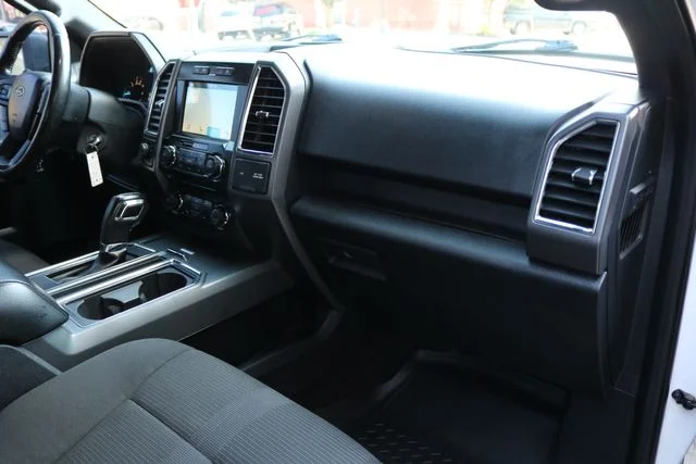 Used 2016 White Ford XLT image 47
