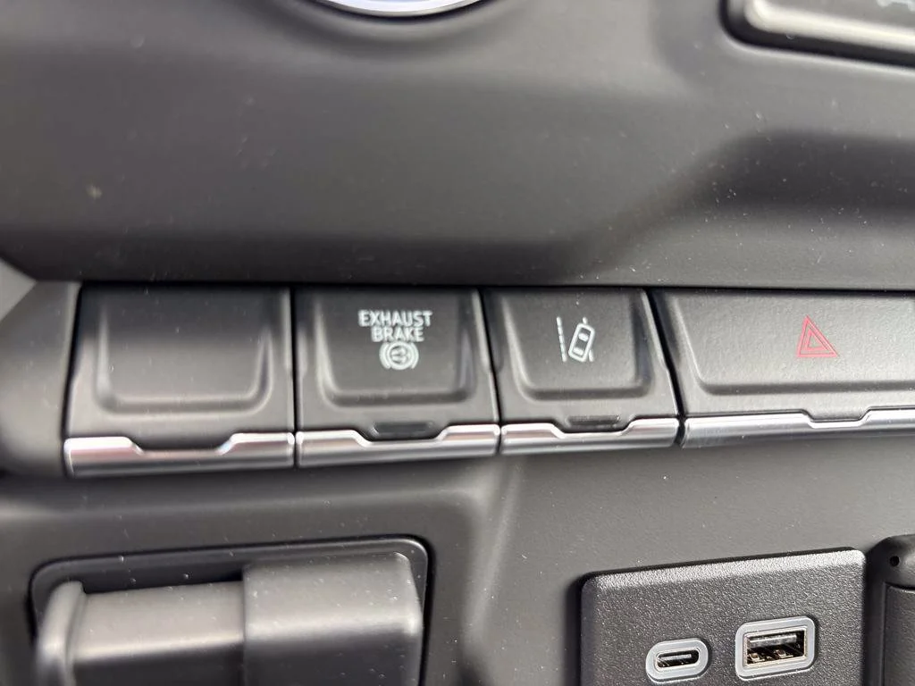 2025 GMC Sierra 2500HD Pro - Photo 32