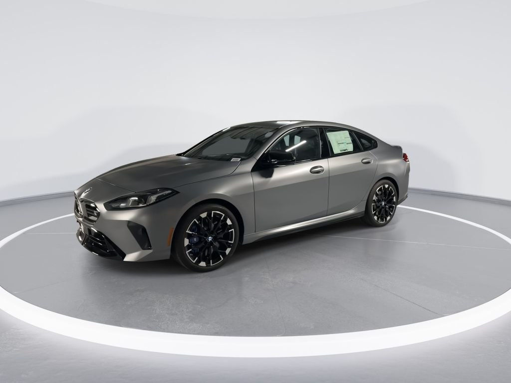 2025 BMW 2 Series M235 - Photo 4