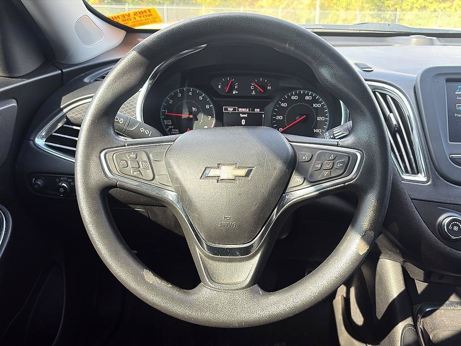 Used 2017 Summit White Chevrolet LT image 30