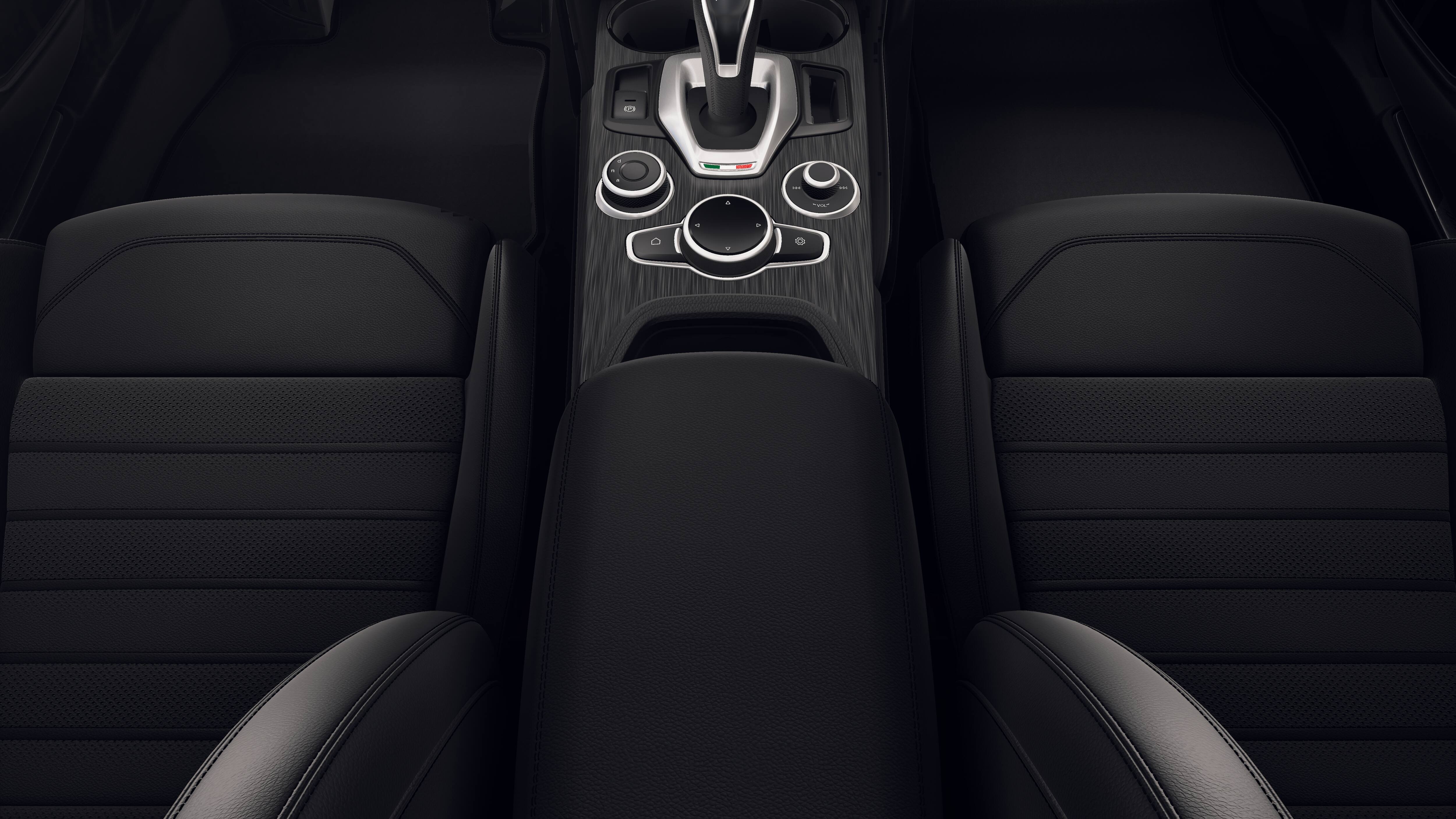 New 2026 Vesuvio Gray Metallic Exterior Paint Alfa Romeo Base image 16