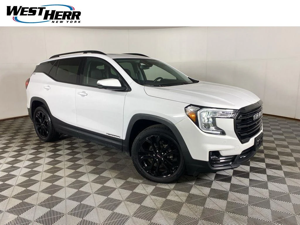 Used 2022 Summit White GMC SLT image 1