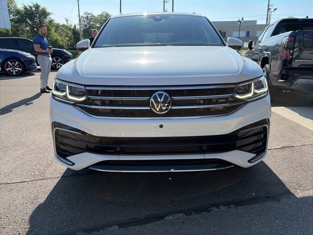 Certified Used 2023 Opal White Pearl Volkswagen SEL R-Line image 5