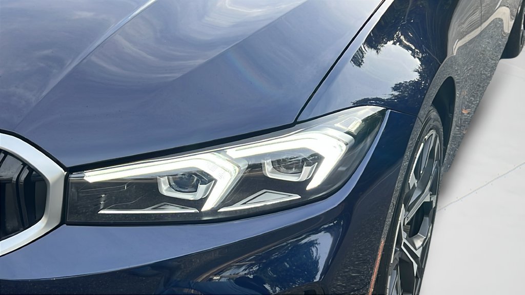 2026 BMW 3 Series 330i - Photo 26