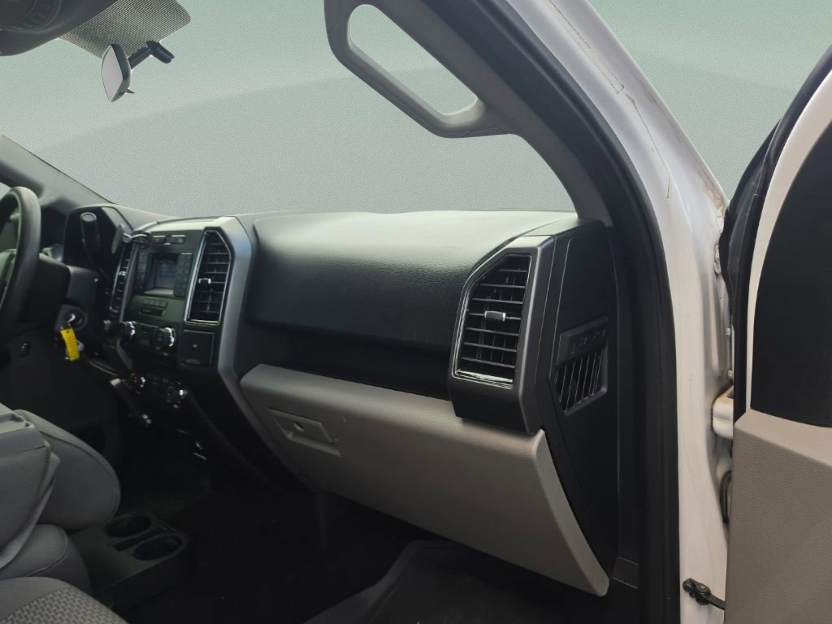 Used 2018 White Ford XLT image 26