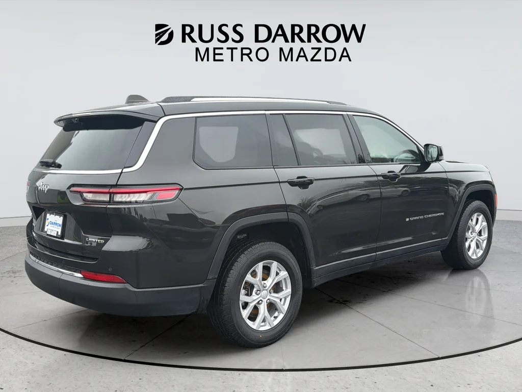Used 2023 Gray Jeep Limited image 5