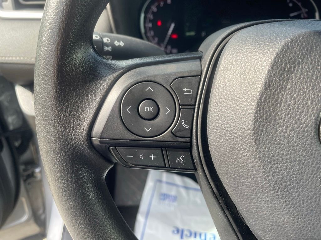 2024 Toyota RAV4 XLE - Photo 23