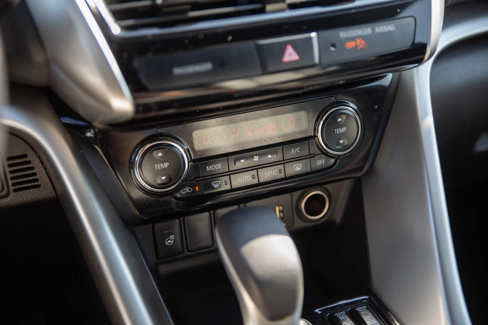 Used 2024 Lightning Blue Metallic Mitsubishi SEL image 15