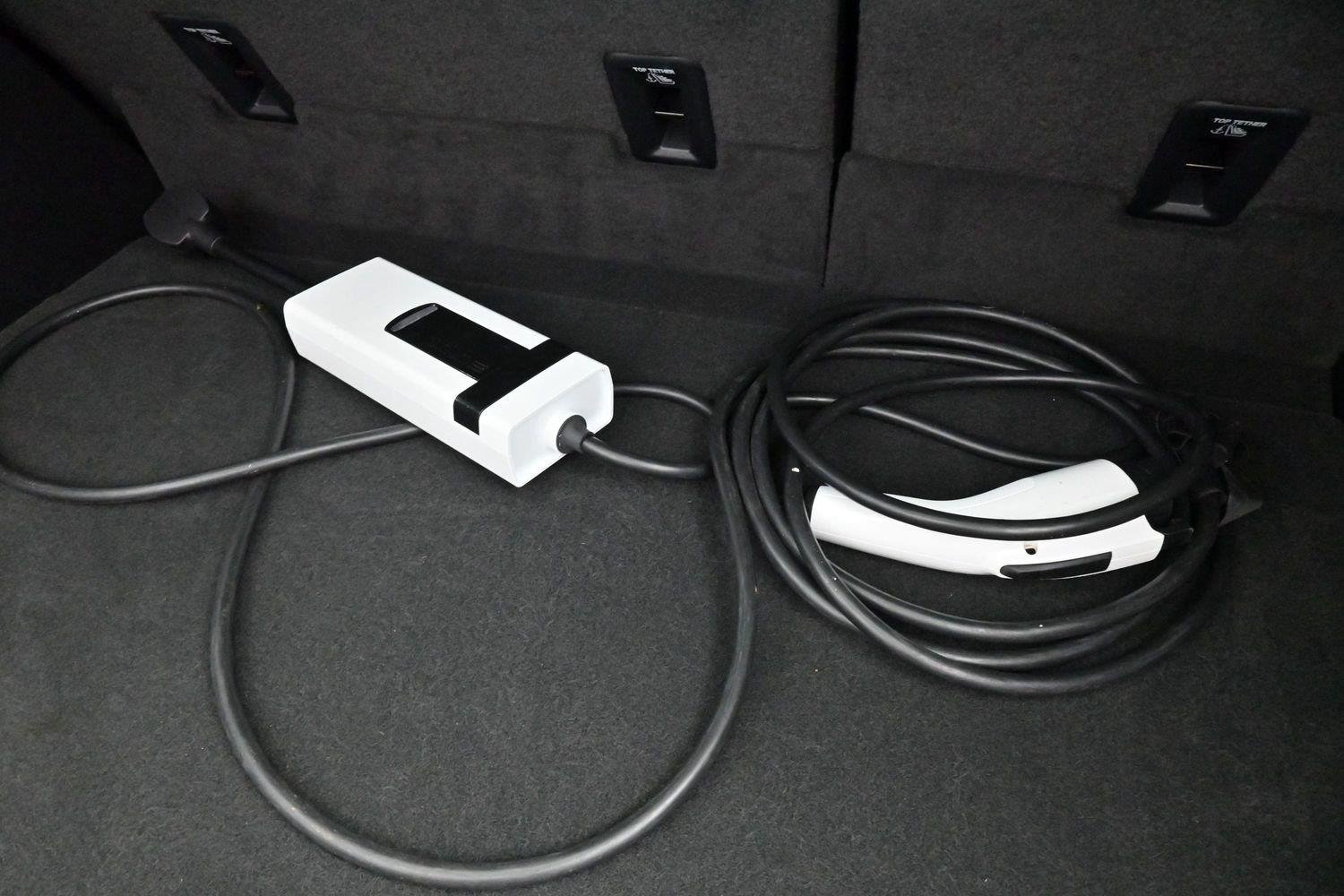 Used 2024 Summit White Chevrolet LT image 10