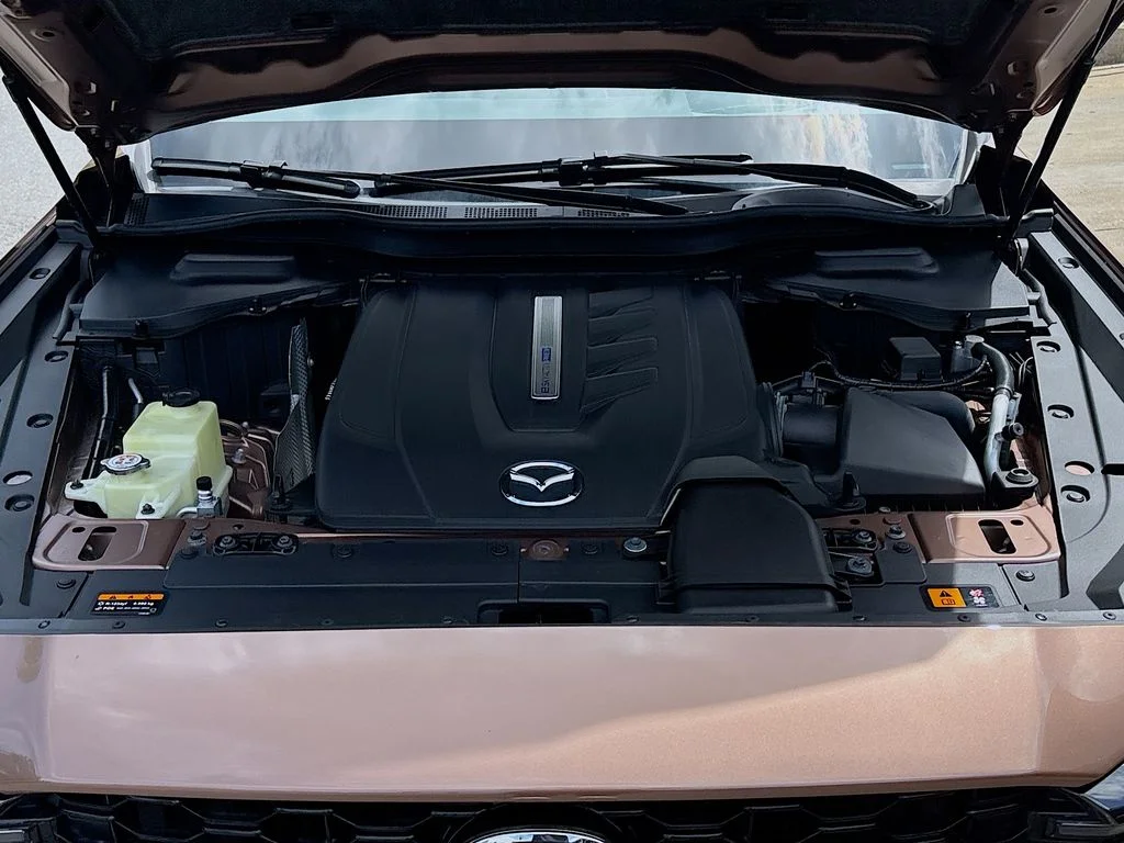 Certified Used 2025 Copper Metallic Mazda Premium image 32