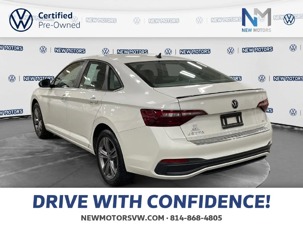 Used 2023 Opal White Pearl Effect Volkswagen 1.5T SE image 3