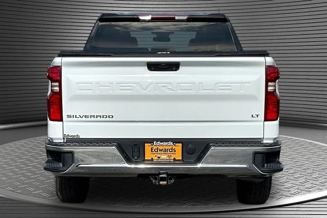 Used 2024 White Chevrolet LT image 5