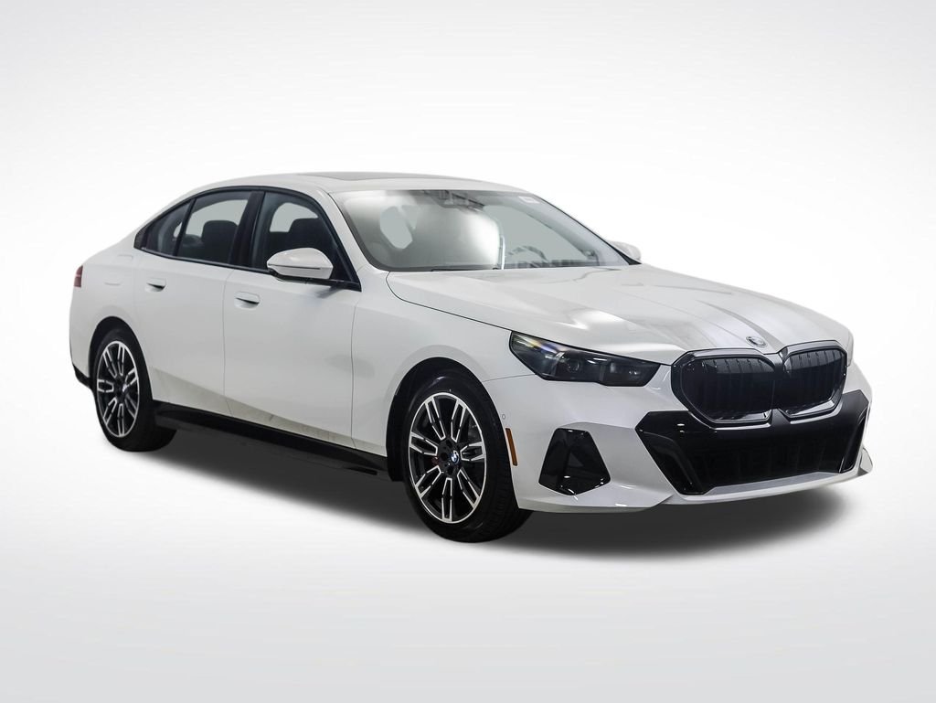 Used 2027 White Metallic BMW 530i xDrive image 7