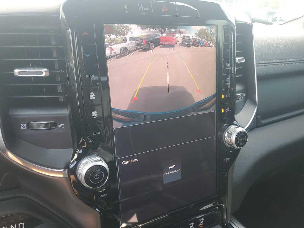 New 2026 Hydro Blue Pearl-Coat Exterior Paint RAM Laramie image 17
