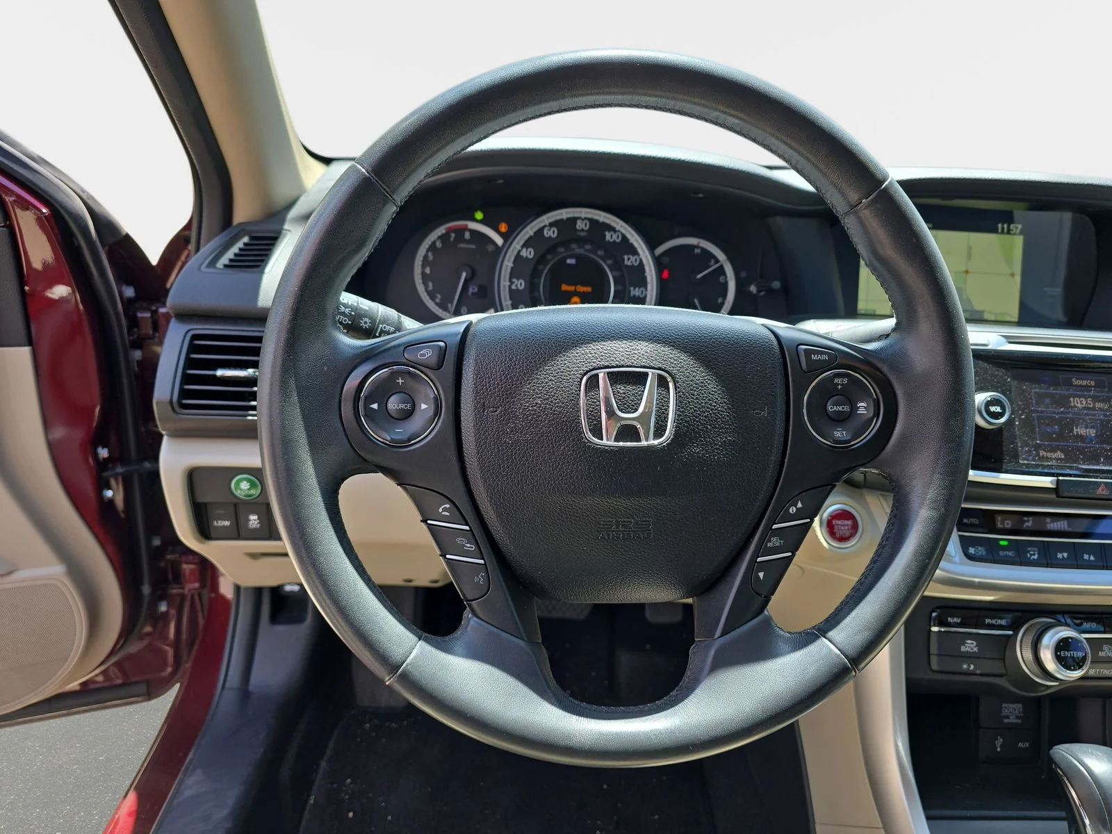 Used 2014 Basque Red Pearl II Honda Touring image 17