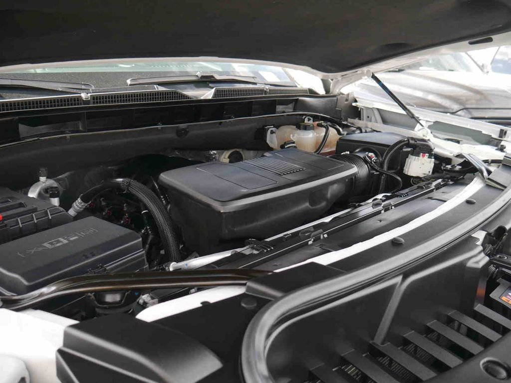 Used 2024  GMC Denali image 13